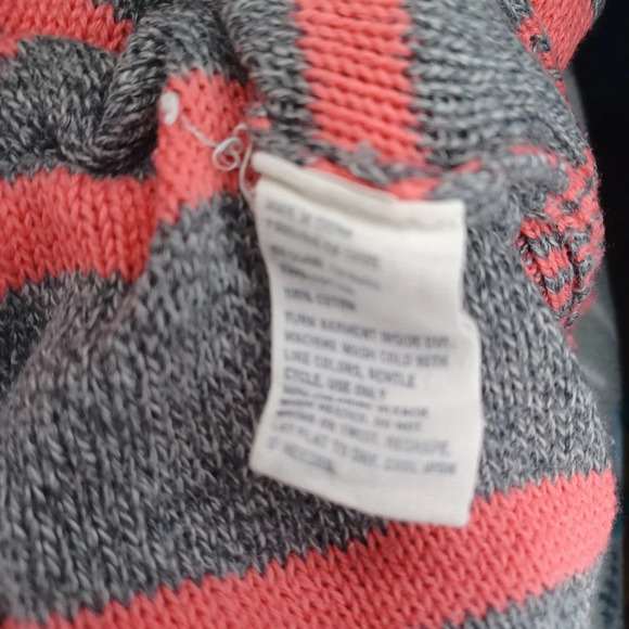 American Eagle Outfitters lightweight pink and gray striped sweater - Picture 10 of 10